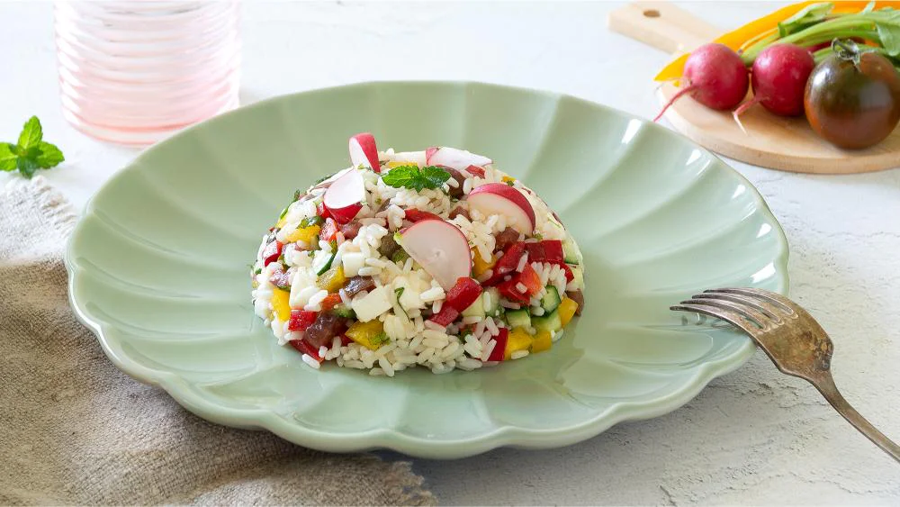 riso-freddo-con-verdure-mozzarella-sommacco