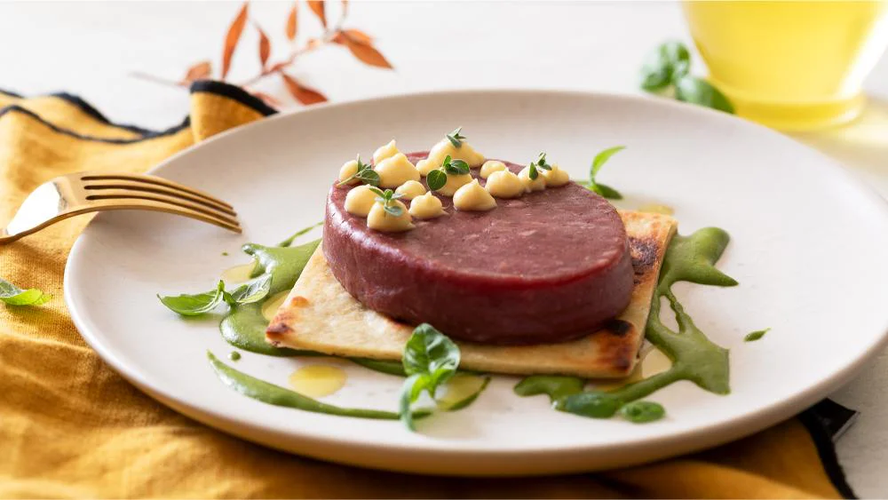 tartare-piadina-crema-basilico-maionese-nocciole