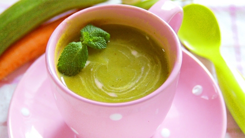 crema-di-zucchine-e-yogurt-al-profumo-di-menta-thumbnail