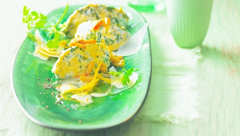 gnocchi-di-ricotta-e-spinaci-con-burro-al-limone-e-pinoli-thumbnail