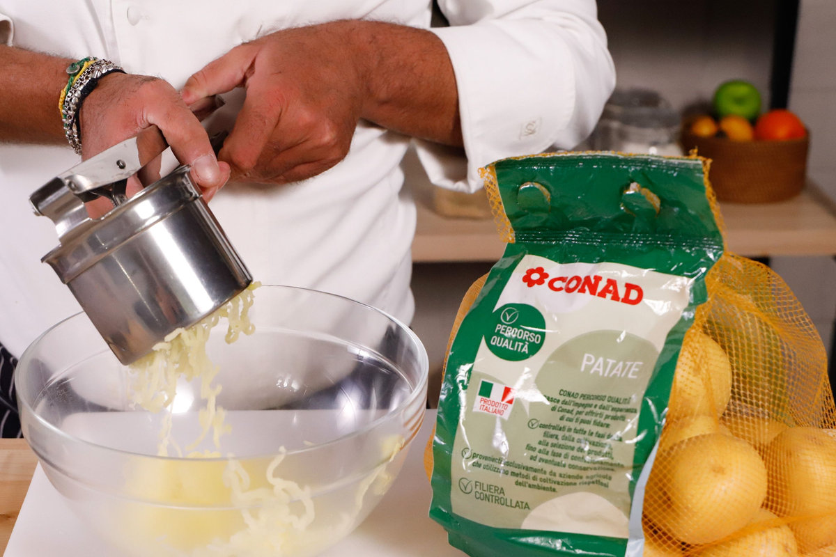 schiacciare le patate