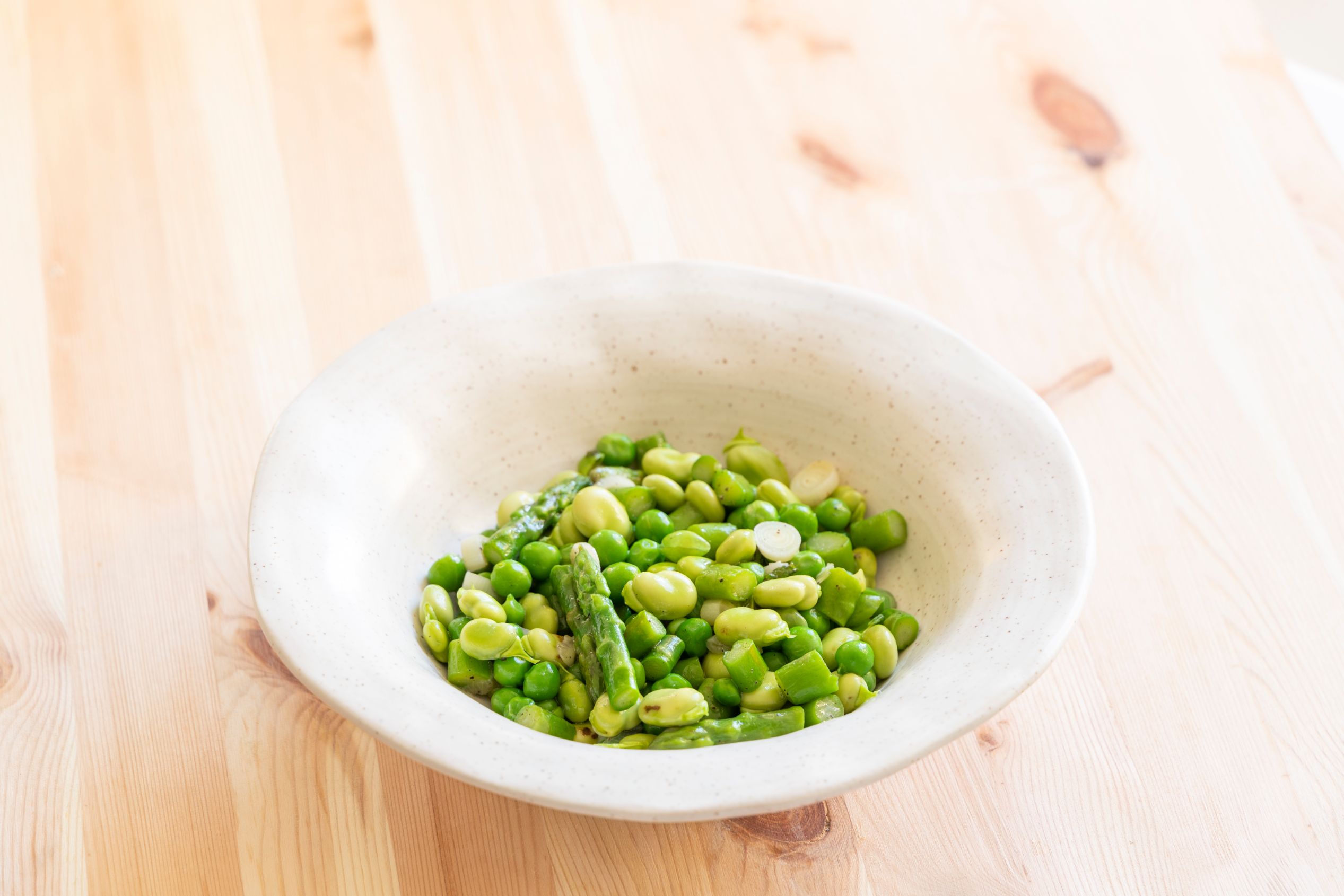 Insalata-primaverile-fave-piselli-asparagi-thumbnail