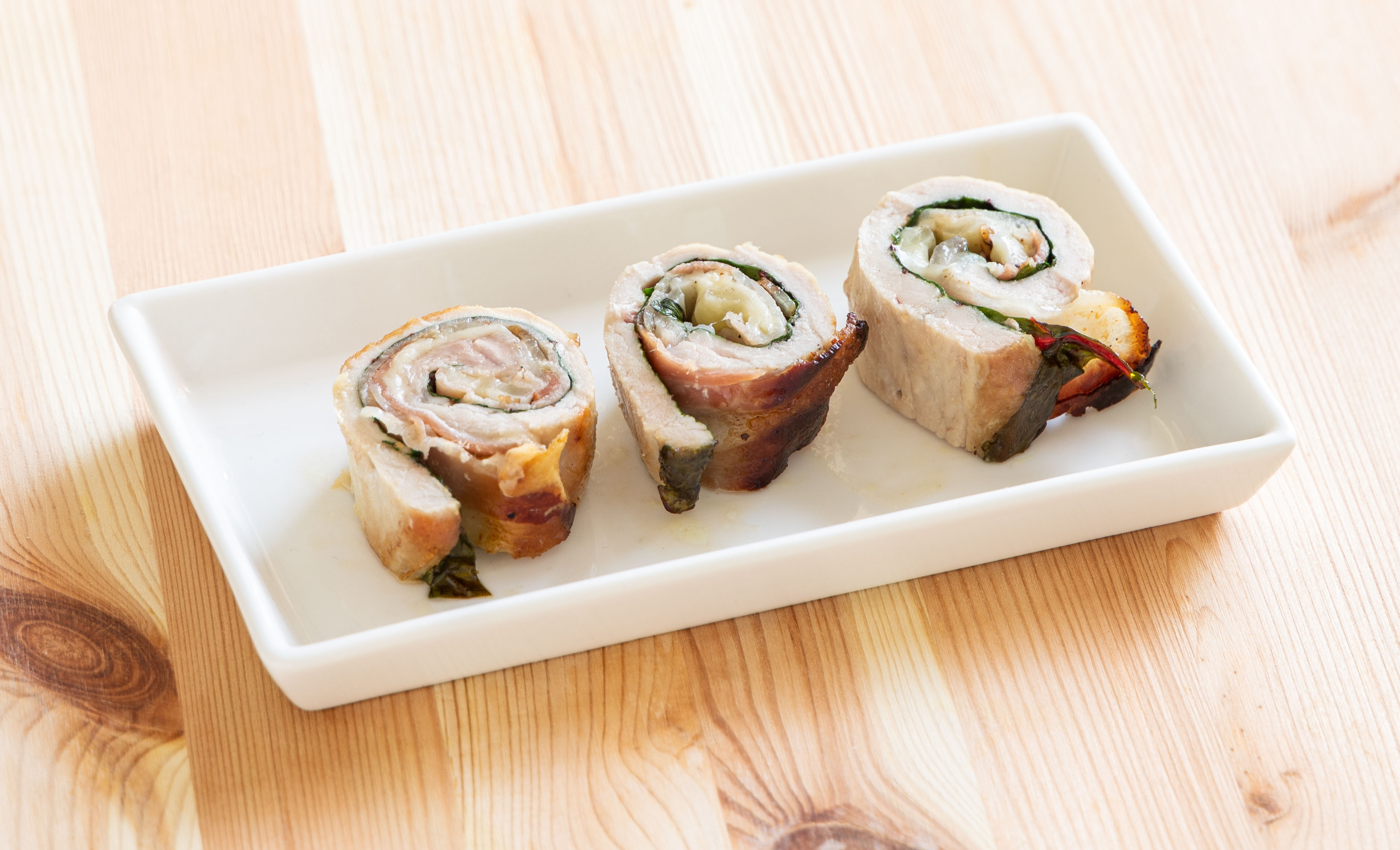 involtini-maiale-pancetta-provolone-biete-thumbnail