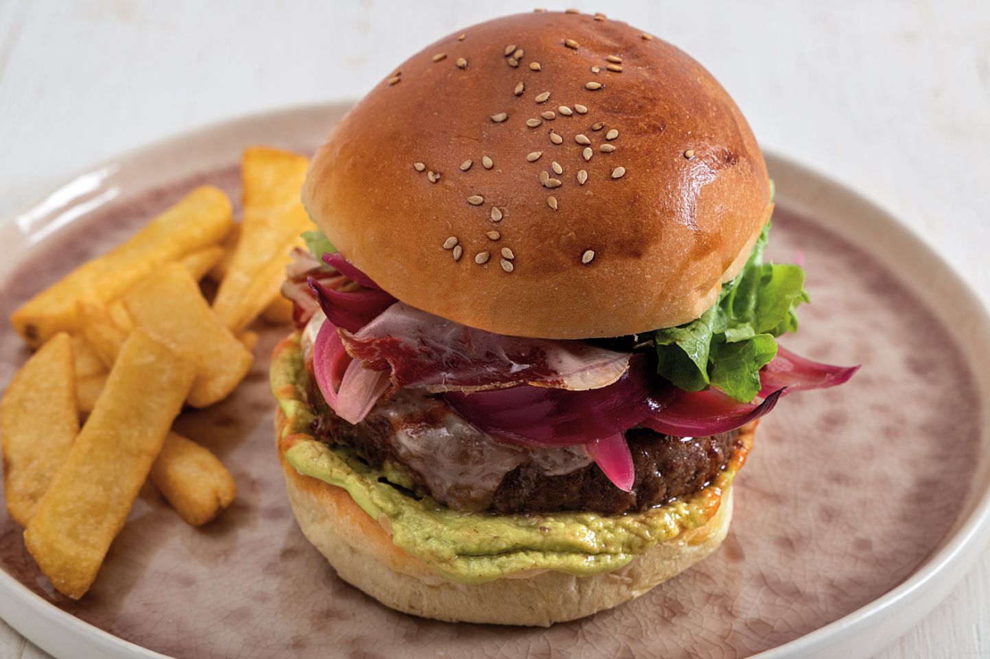 hamburger-con-caciocavallo-silano--capocollo-e-avocado-thumbnail