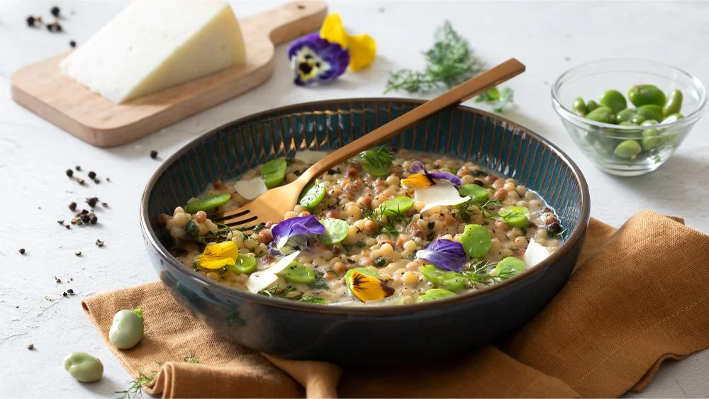 fregola-fave-fresche-e-pecorino
