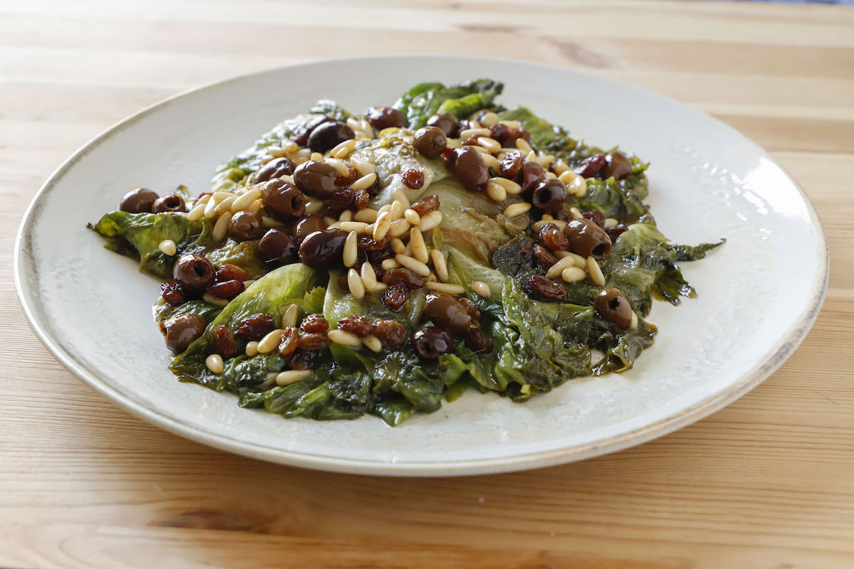 scarola-in-padella-con-olive-alici-pinoli-thumbnail